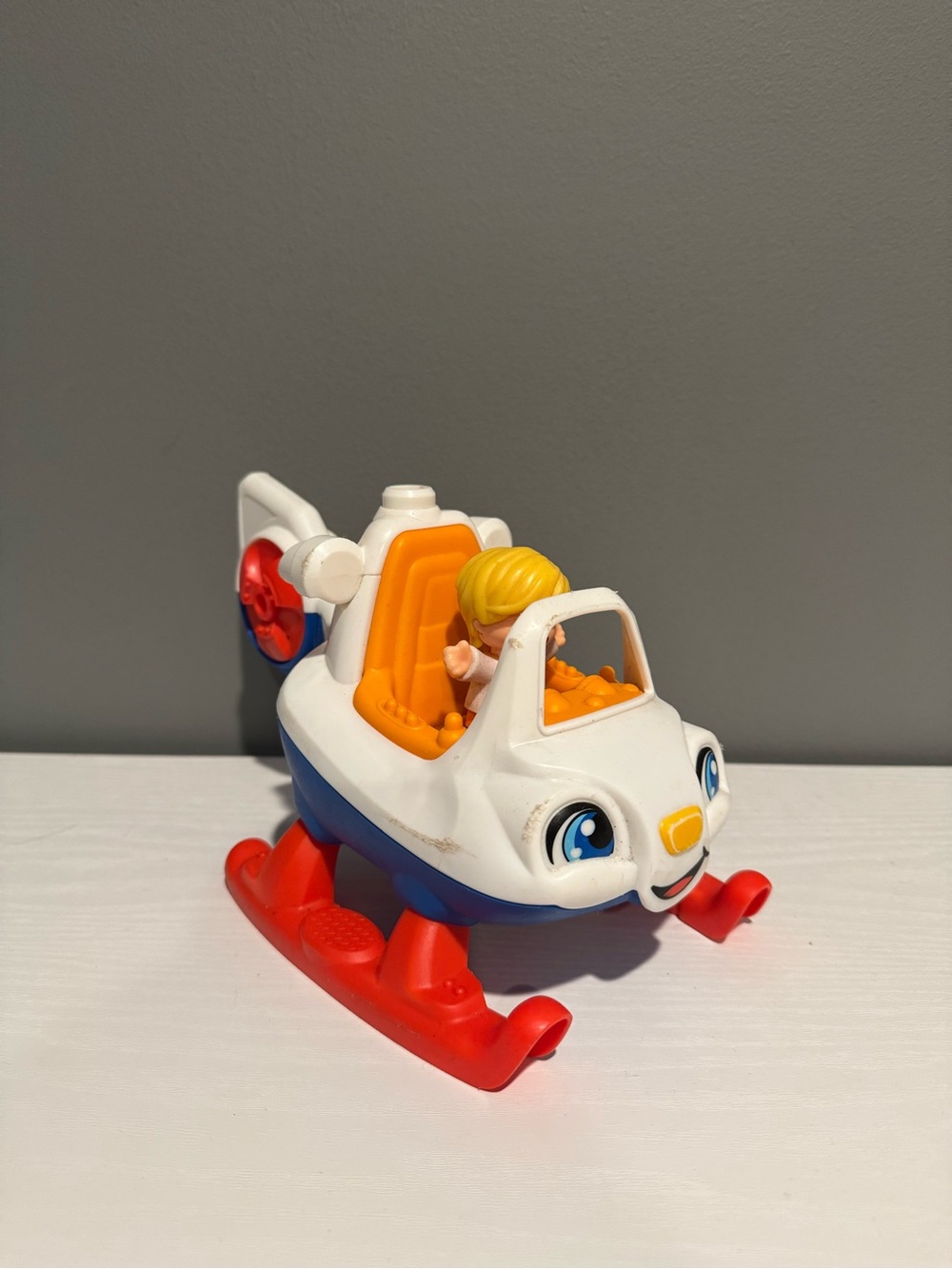 Kids White and Red helicopter Toy with Orange Seat tested and works